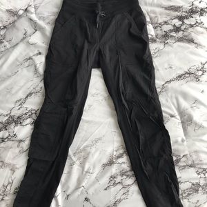 Lululemon street to studio pants - size 4